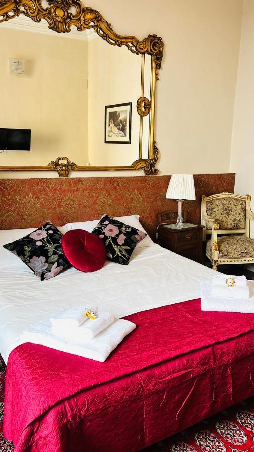 Sofia Katane Suites Катанія Екстер'єр фото