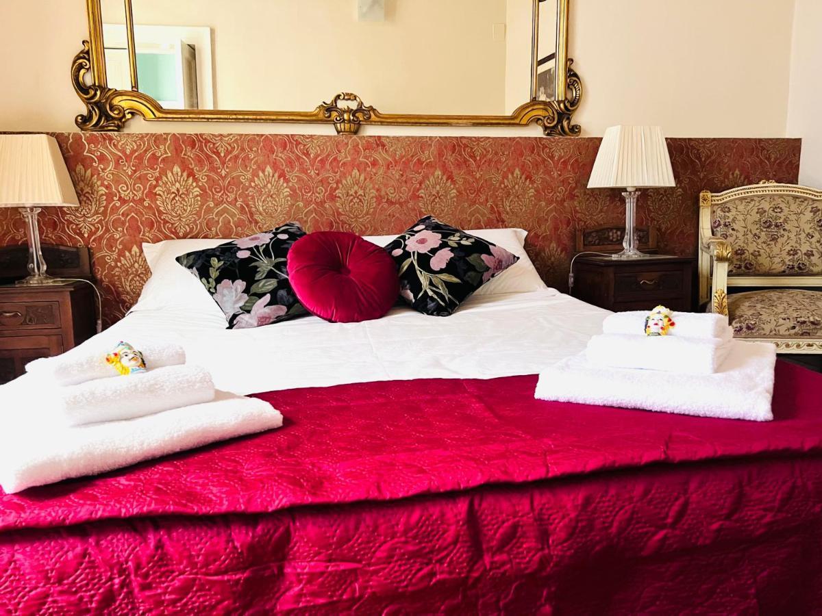 Sofia Katane Suites Катанія Екстер'єр фото